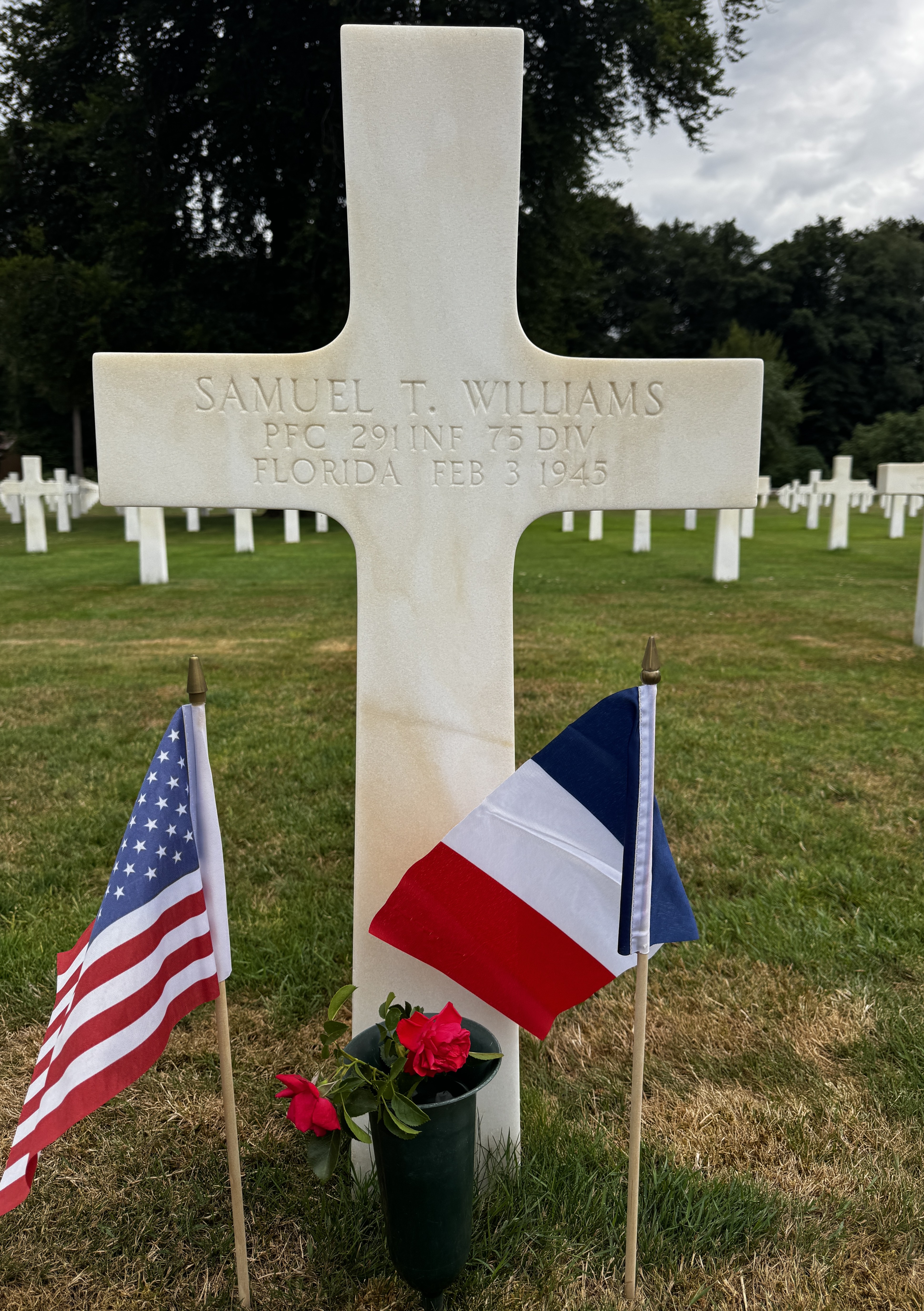 Samuel T William's grave at Epinal American Cemetery